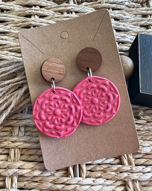 Pink Medallion with Wood Round